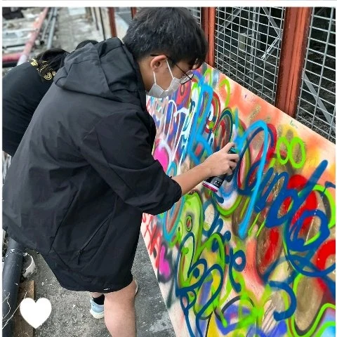 噴漆與字形的實驗